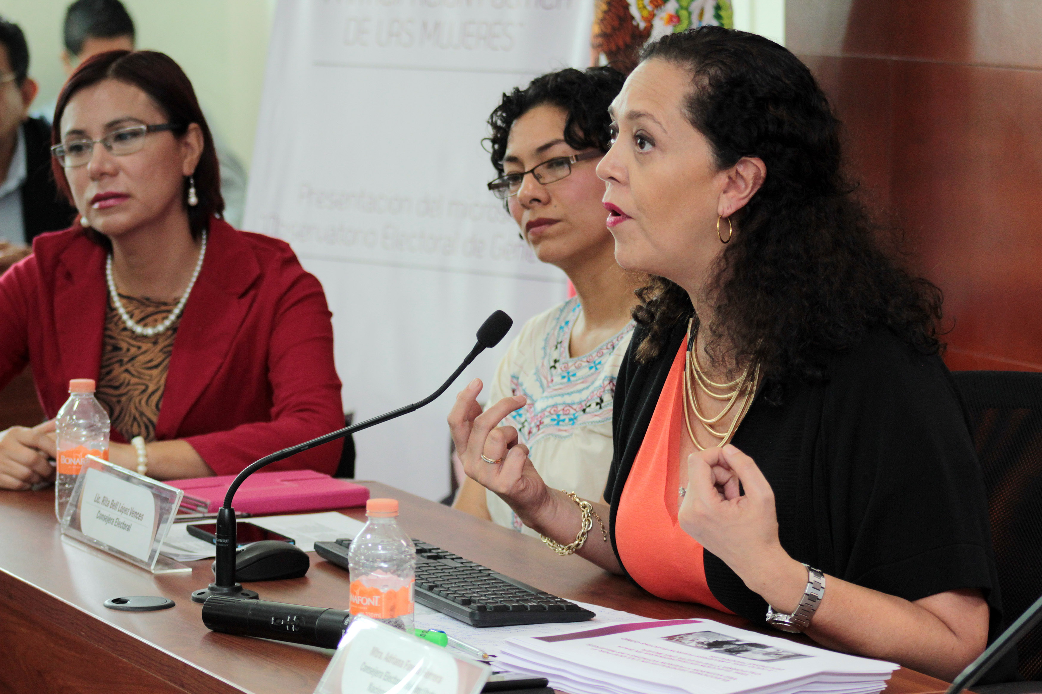 Conferencia Consejera Adriana Favela 